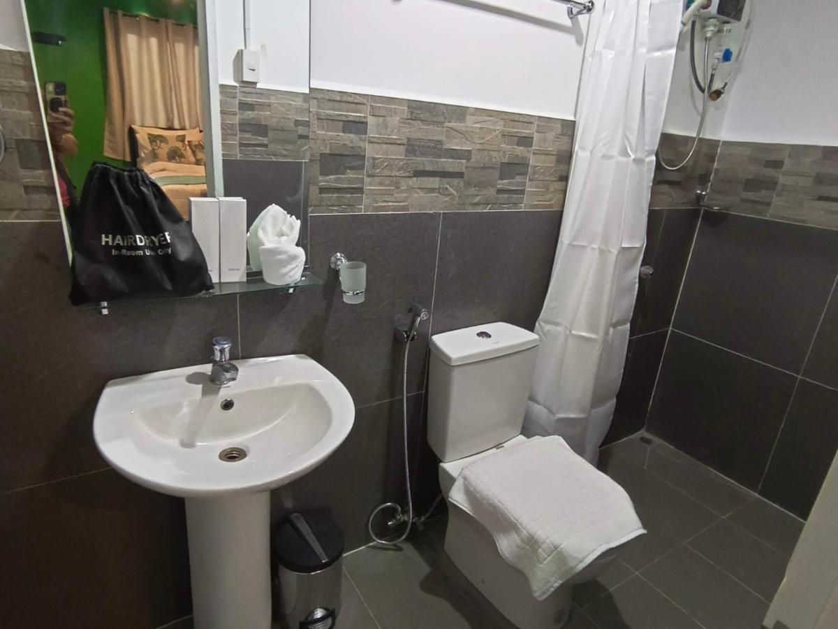 Happy Daze Hotel Tagum Exterior foto